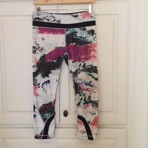 Lululemon Athletic pant Capri- multi color